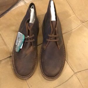 Clarks Bushacre Chukka men’s shoes mismatched size